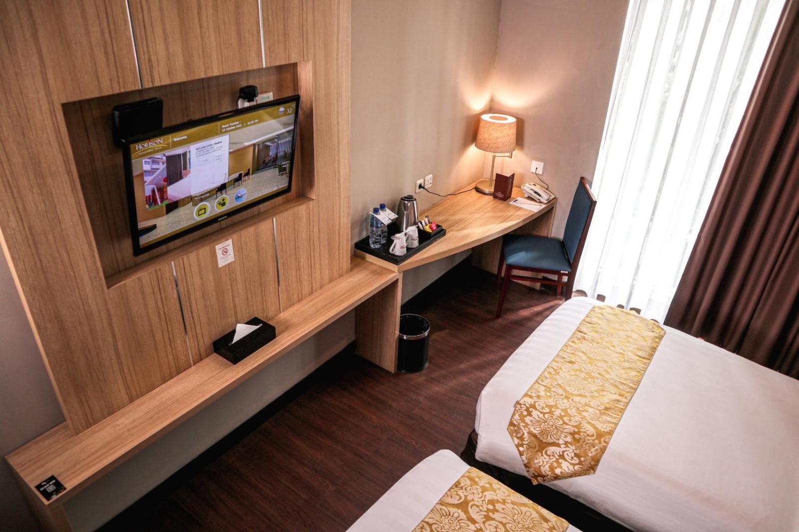 Anara Sky Kualanamu Hotel Medan Exterior foto