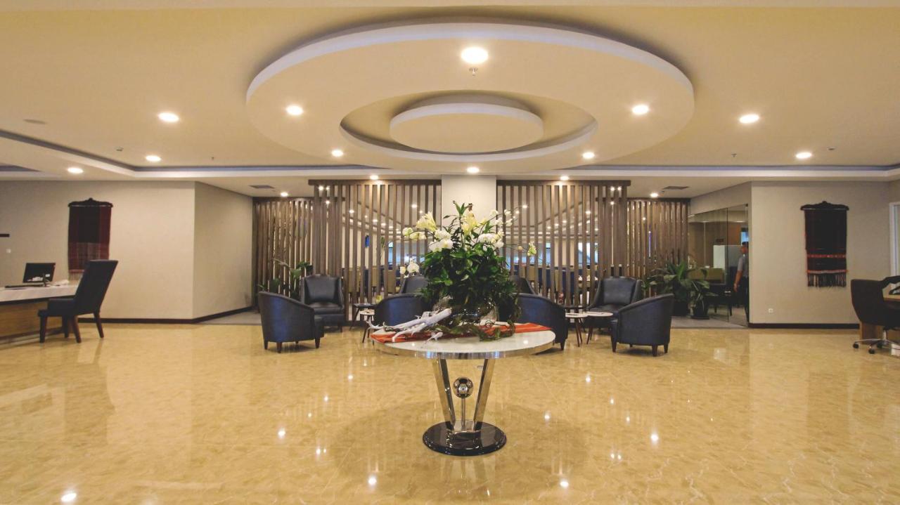 Anara Sky Kualanamu Hotel Medan Exterior foto